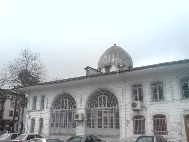  مسجد بادی الله رشت- روبروی منزل آیت الله خمامی