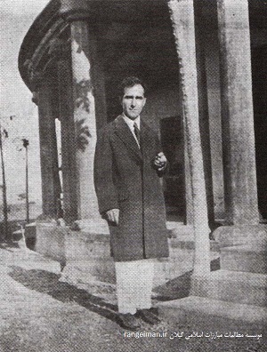 پورداود در دانشگاه ویسو بهارتی هند - یادنامه پورداود، ج۱، ص۵۴